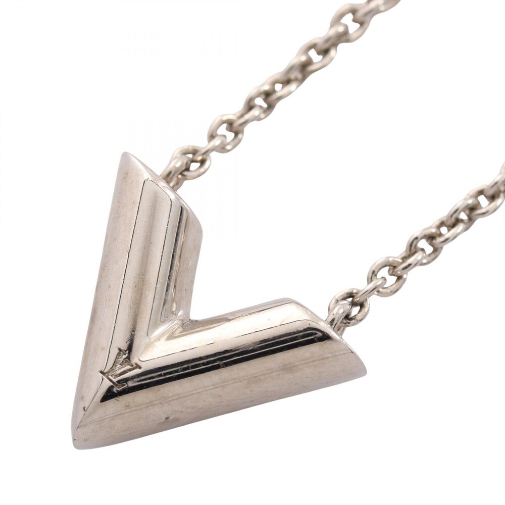 Louis Vuitton Essential V Necklace #355157L45B